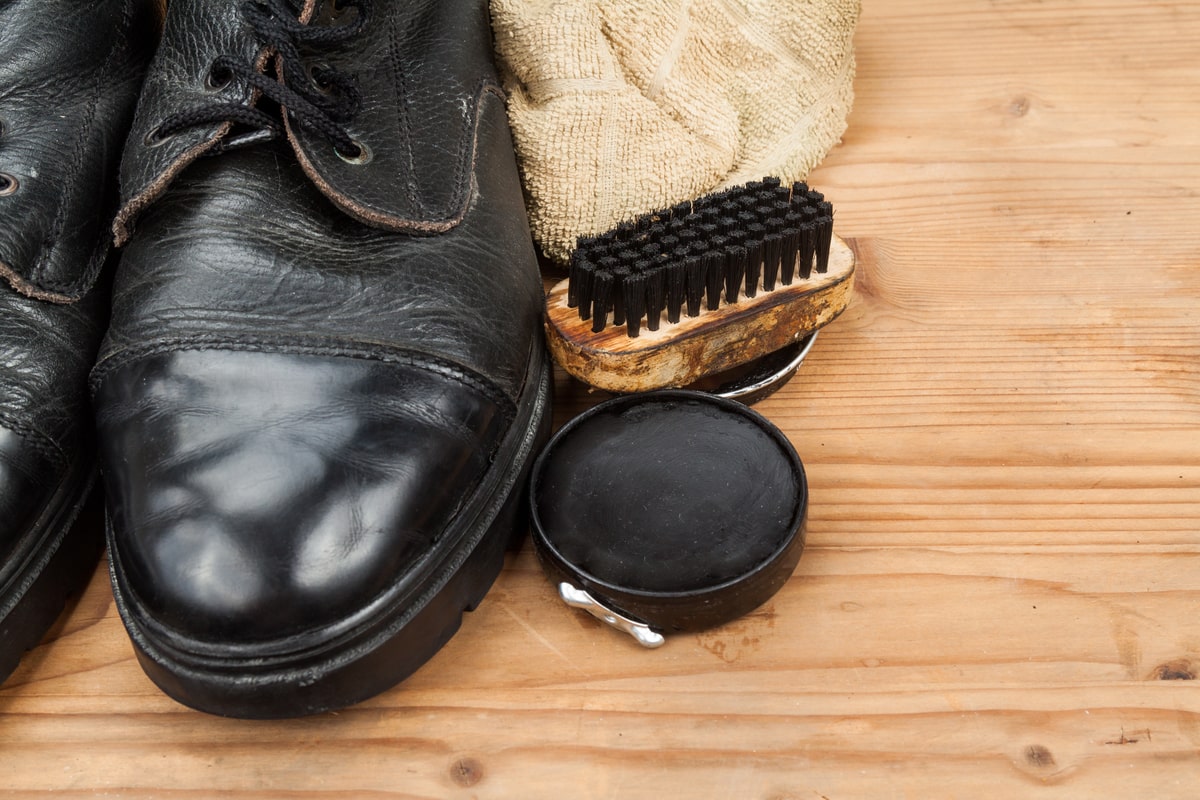 Stiff bristle brush - best boot cleaning brush and leather boot