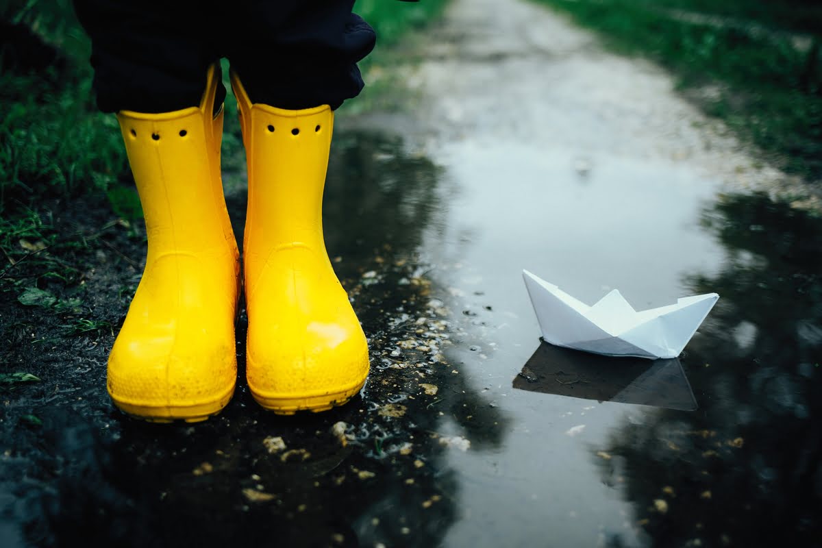 woman-wearing-boots